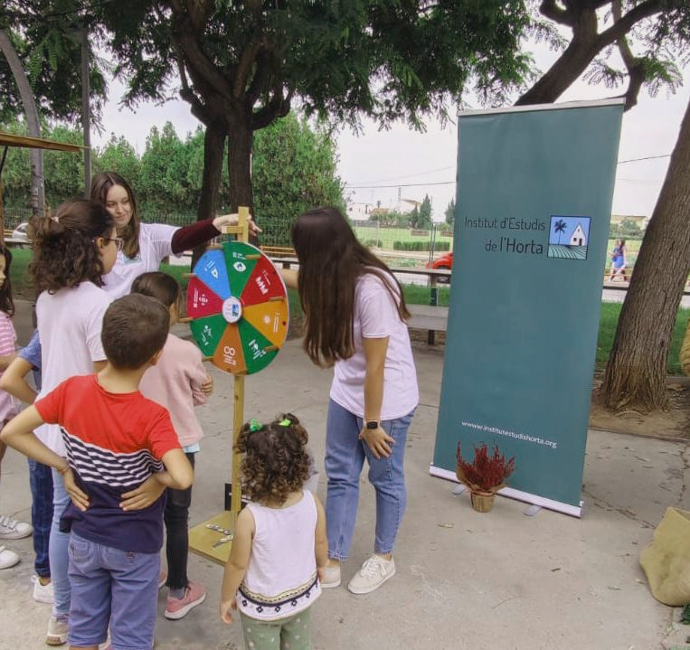 Actividad educativa sobre los ODS en FIRALBORAIA 2022